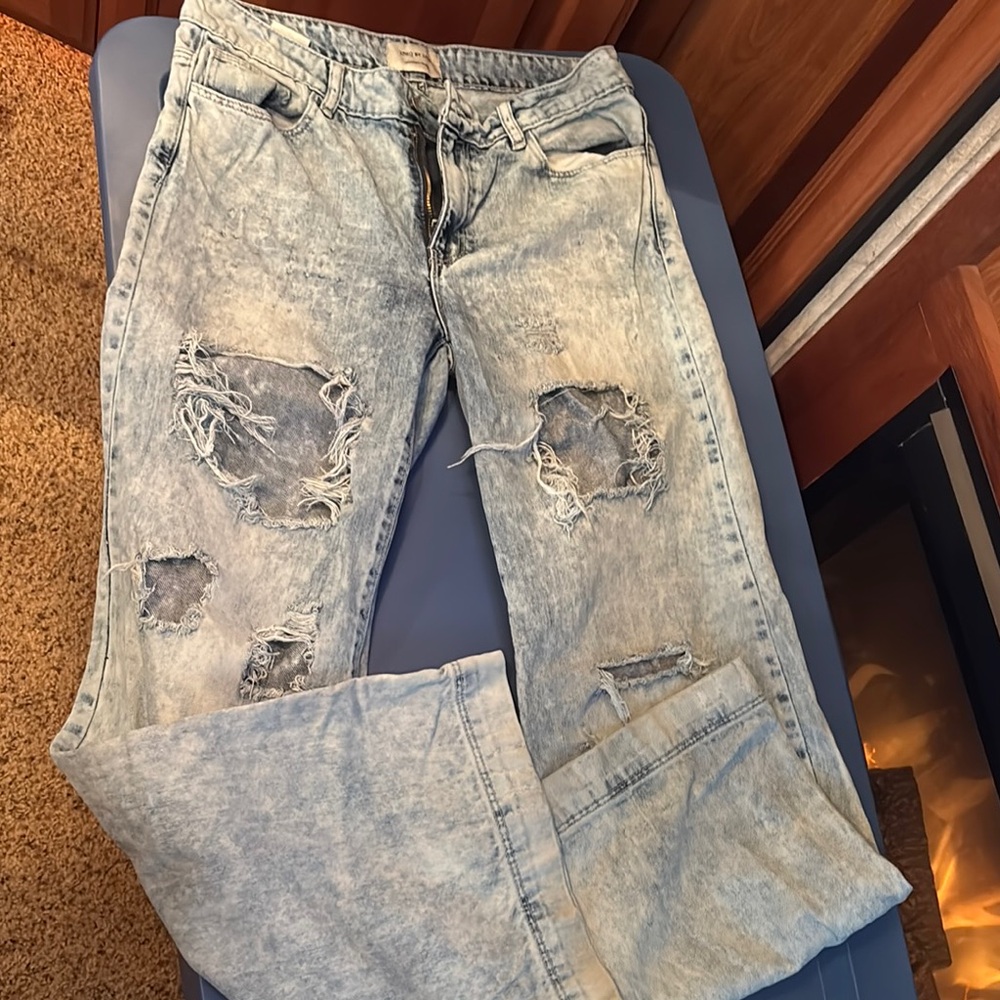 Distressed Light Blue Jeans